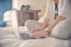 person-woman-apple-hotel-highres